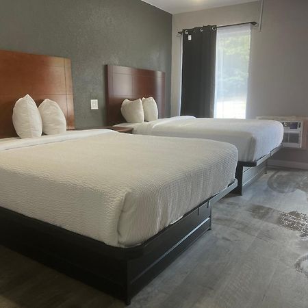 Mountain Inn Гетлинбург Екстериор снимка